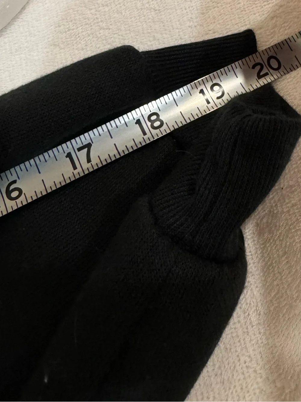 Kittens comfortable women’s